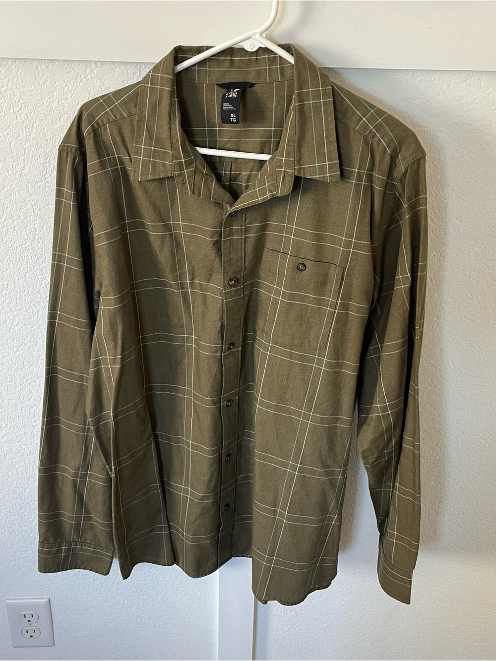 Mountain Hardwear Men's XL Plaid Button-down Flannel
